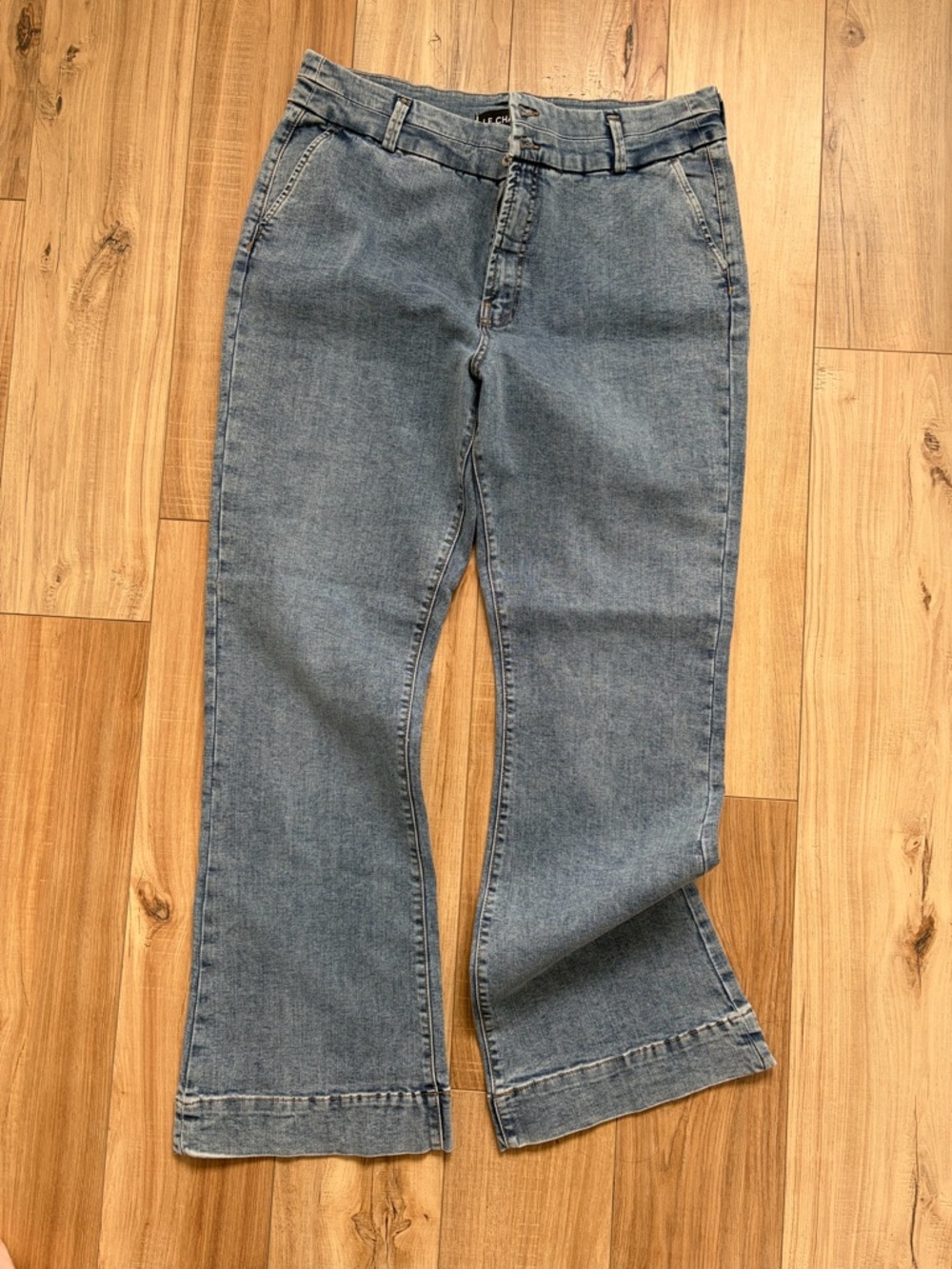 le chateau Women's Light Blue Wide-Leg Jeans